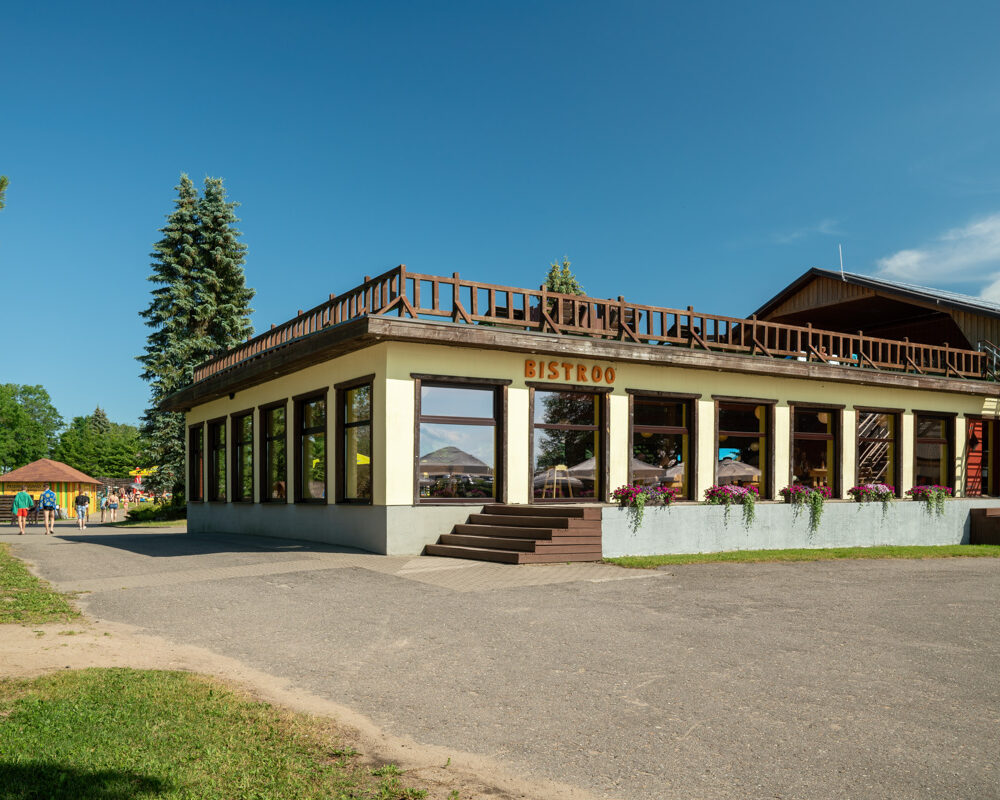 Bistroo Sõbra Pesa juures